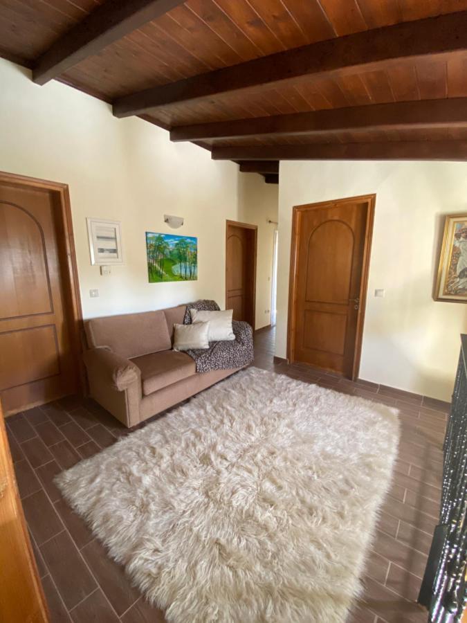 Manos' Traditional Maisonette Айгостена Экстерьер фото